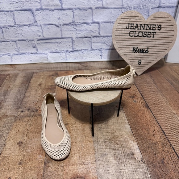 J Crew Quorra Cream Tan Perforated Leather Ballet Flats Women's 7.5 - Picture 1 of 8